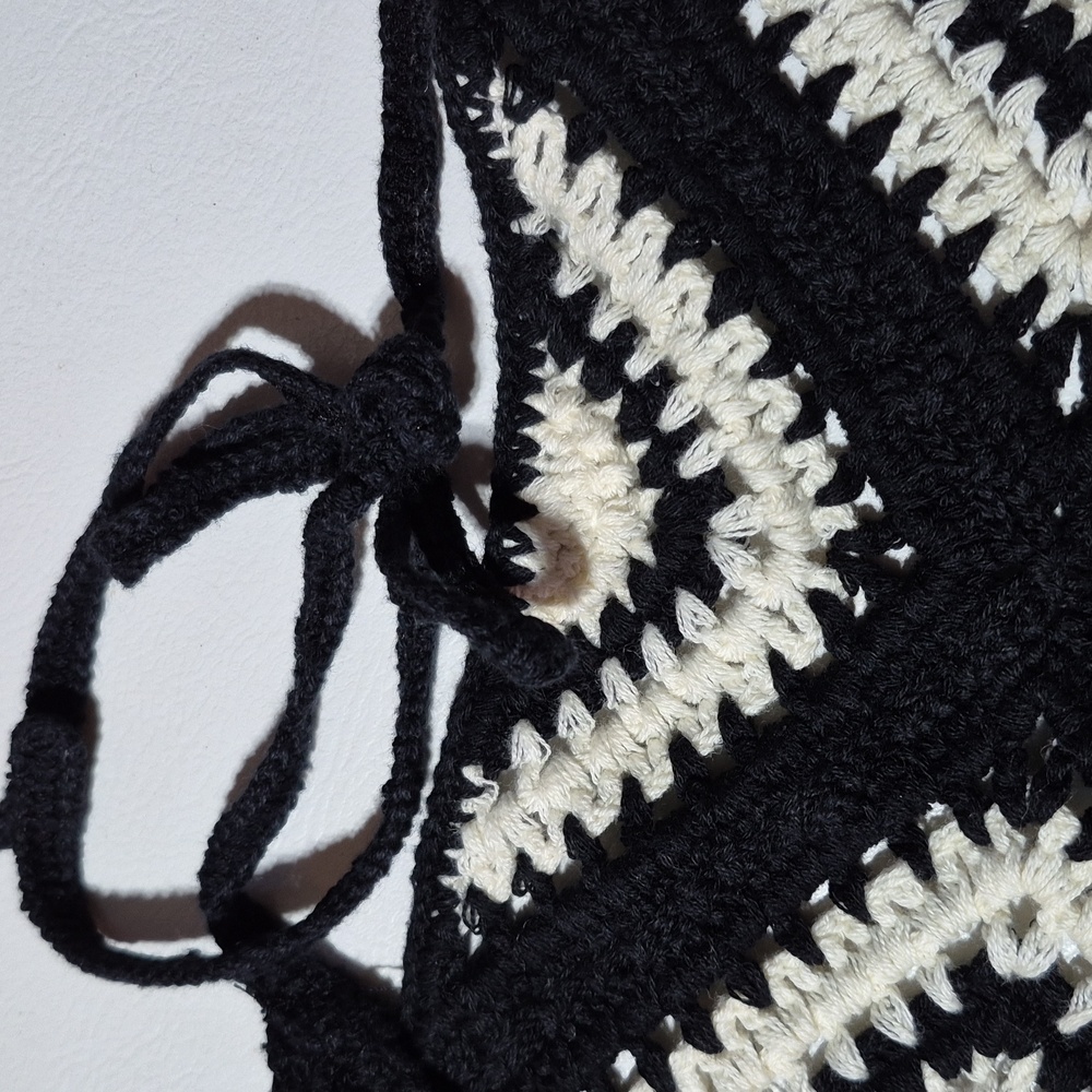 Crochet Black and Cream Hair Tie/Head Cover. - Picture 5 of 5